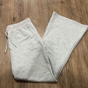 Worn once SHEIN Light Gray Women's Leggings flare *low-mid rise*